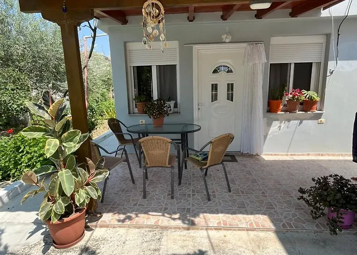 Ylli&njeza Hébergement de vacances *